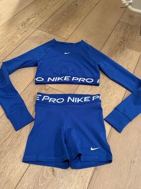 Nike Blue Pro Crop Long Sleeve Top & Shorts Set